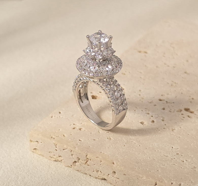 Nhẫn Chủ 2 Tầng Hoa Tròn Kết Tấm Italy