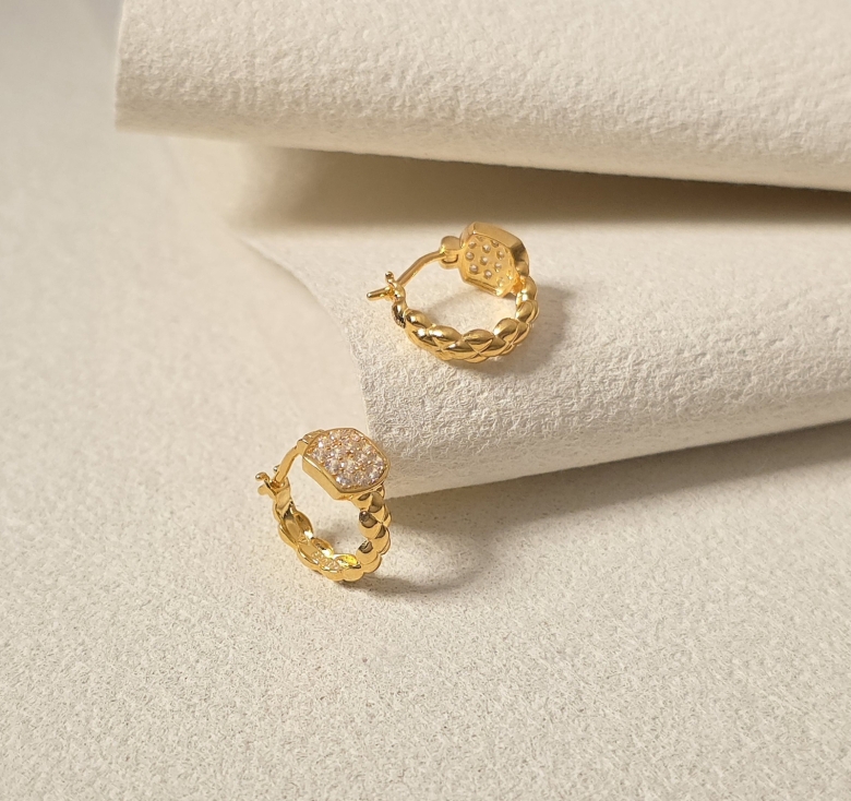 B Bật Vuông Kết Tấm 16K