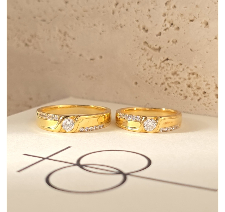 Nhẫn 1 Hột Chấu Lượn Đai Trơn 1 Hàng Tấm 16K