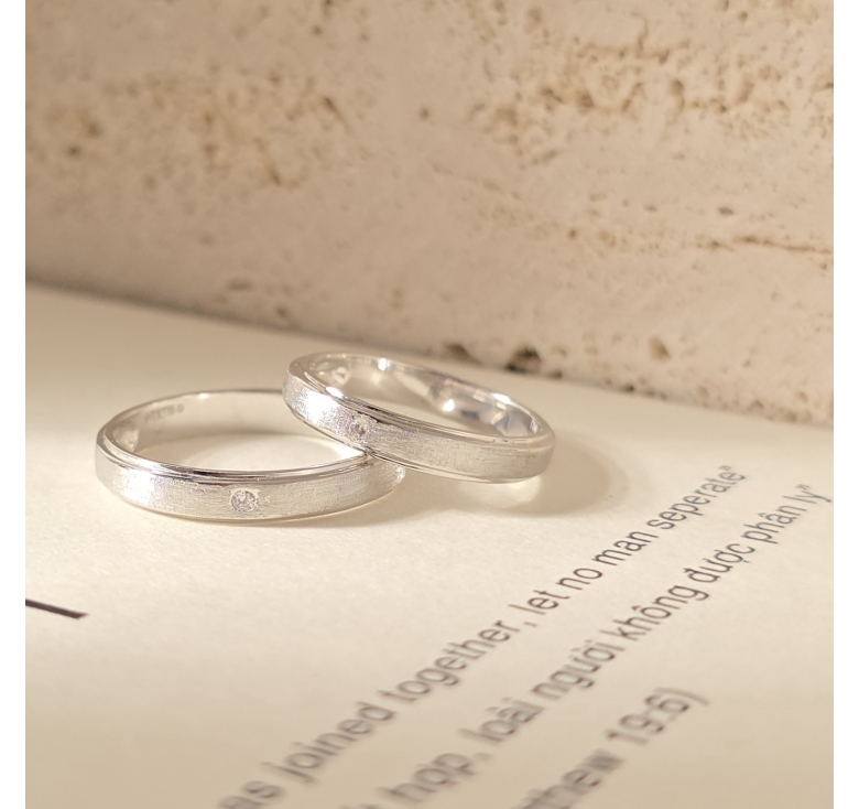 Nhẫn 1 Hột Chạm Cát Italy