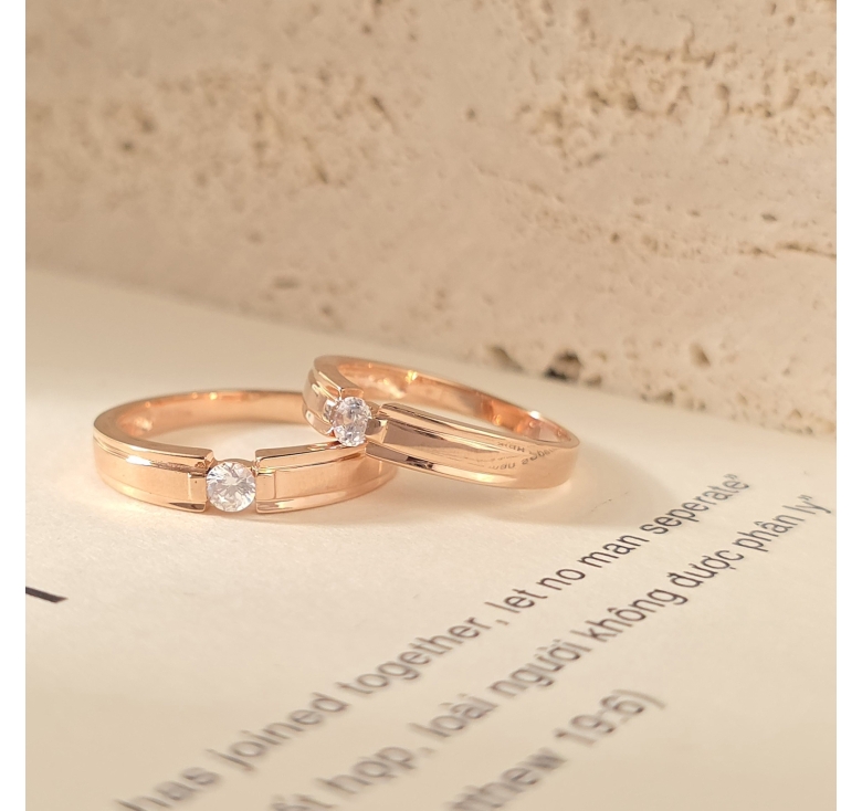 Nhẫn 1h Trắng Sọc Nổi Trơn Hồng  Italy 