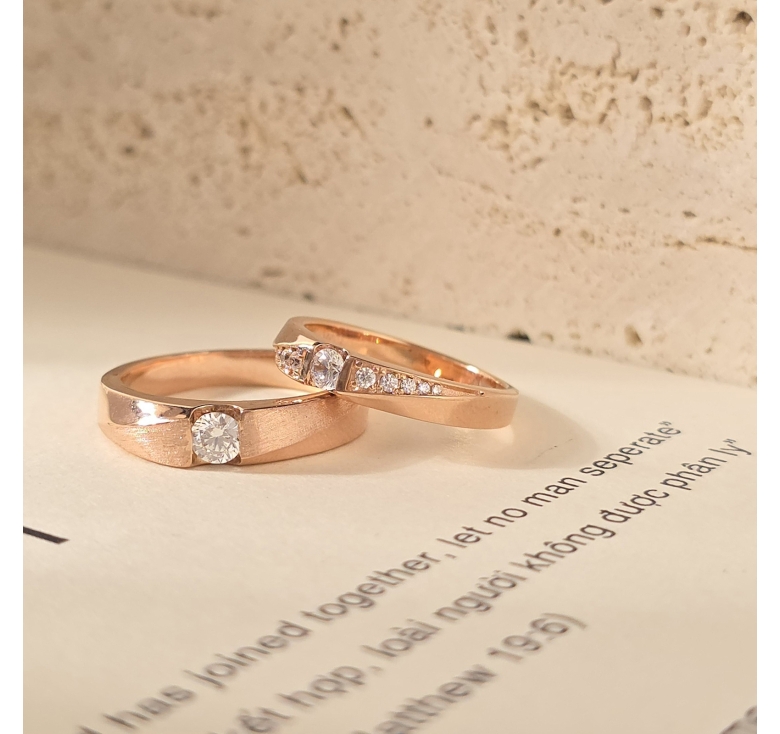 Nhẫn 1h Xéo Cát + Nhẫn 1h Xéo Cát Tấm Hồng Italy 