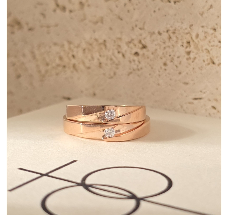 Nhẫn 1h Xéo Hõm Trơn Hồng Italy 