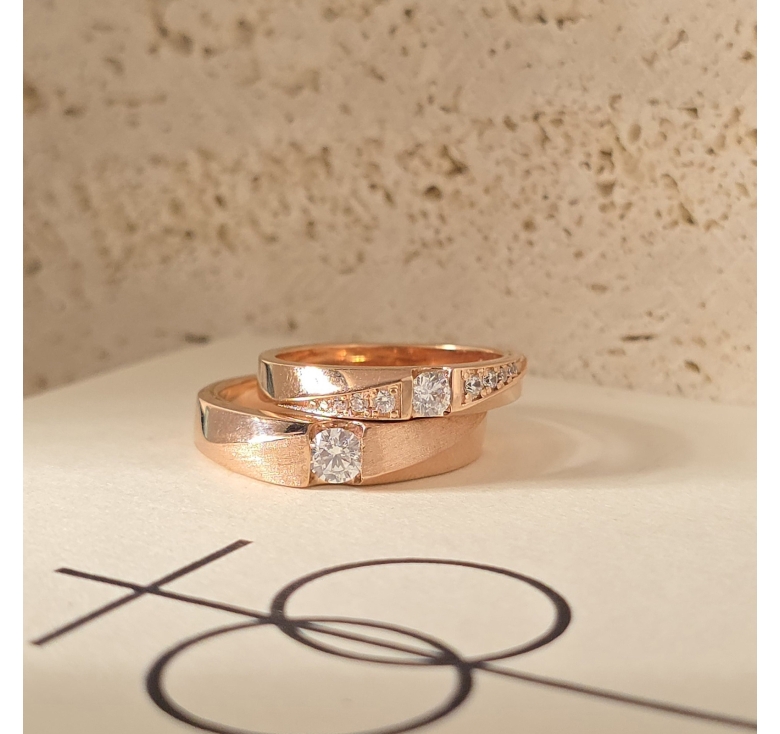 Nhẫn 1h Xéo Cát + Nhẫn 1h Xéo Cát Tấm Hồng Italy 