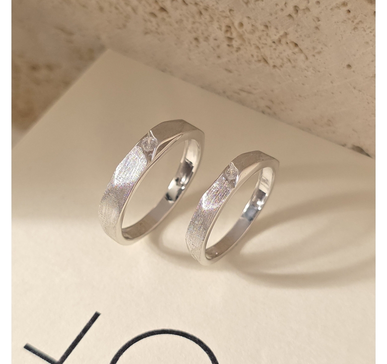 Nhẫn 1h Trắng Giác Thoi Cát Italy