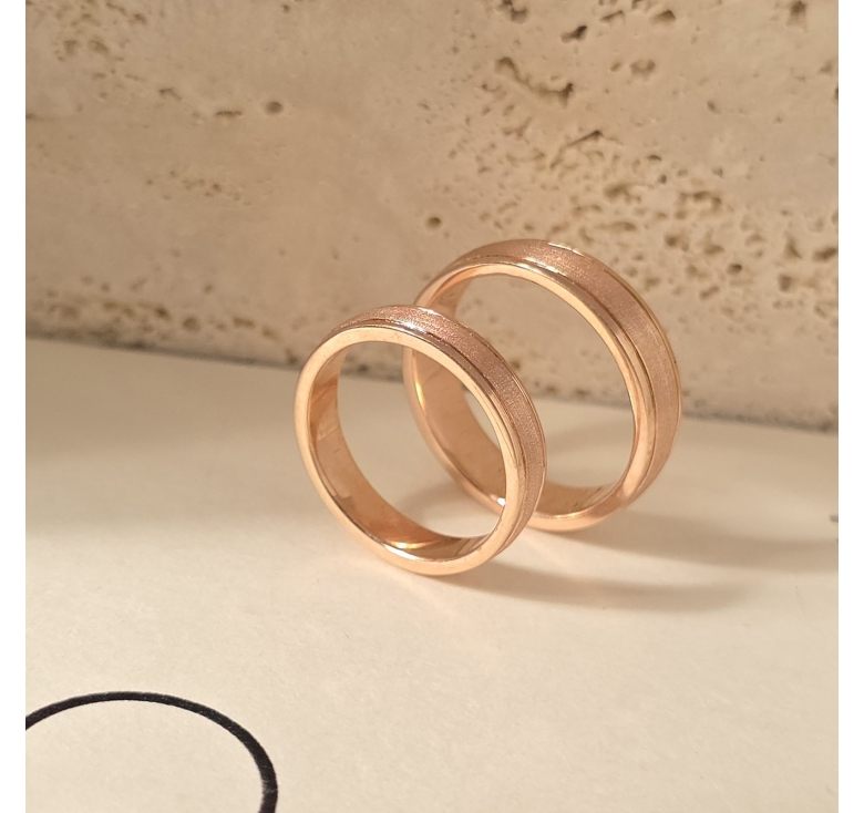 Nhẫn Bản Nhám Hồng Italy 