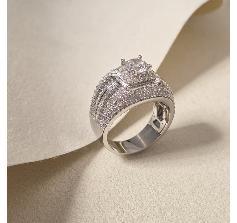 Nhẫn Chủ Viền Vuông Sọc Bản Mo Tấm Italy