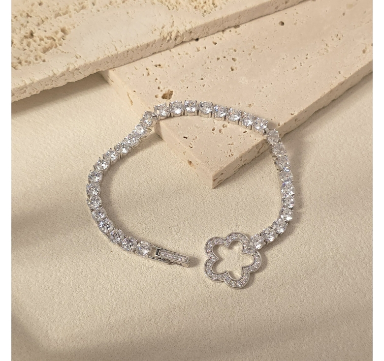 Lắc Hột Trắng Hoa Kt Italy